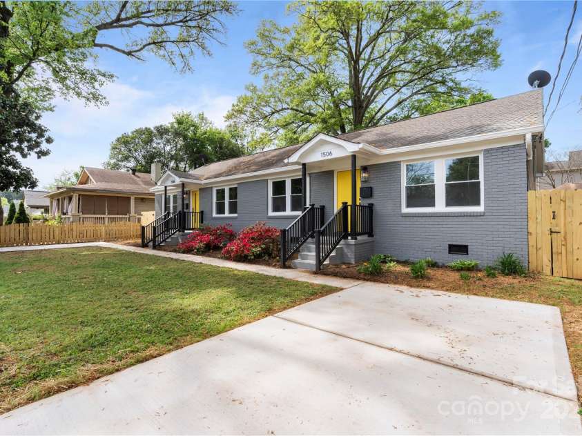 1506-1508 Matheson Avenue, Charlotte, NC 28205.  MLS# CAR4206811, YatesRealty ID 18387. 