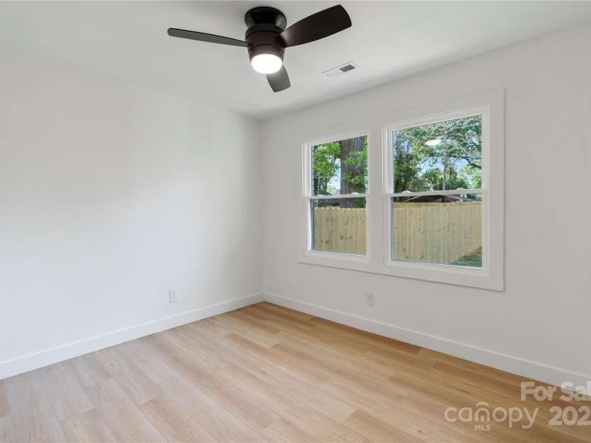 1506-1508 Matheson Avenue, Charlotte, NC 28205.  MLS# CAR4206811, YatesRealty ID 18387. 