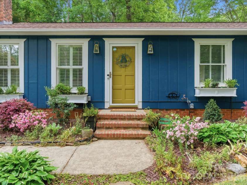 6000 Lake Road, Mint Hill, NC 28227.  MLS# CAR4372394, YatesRealty ID 18387. 