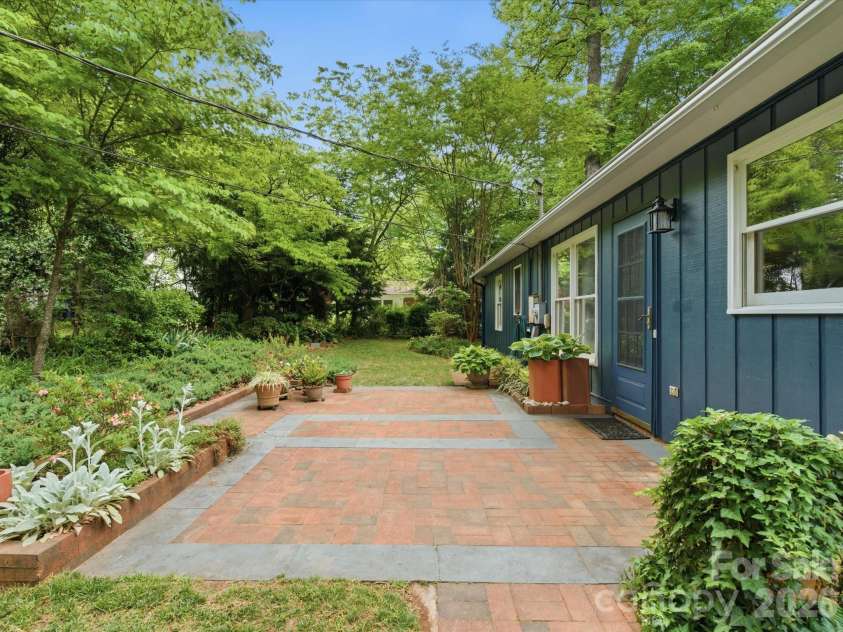 6000 Lake Road, Mint Hill, NC 28227.  MLS# CAR4372394, YatesRealty ID 18387. 
