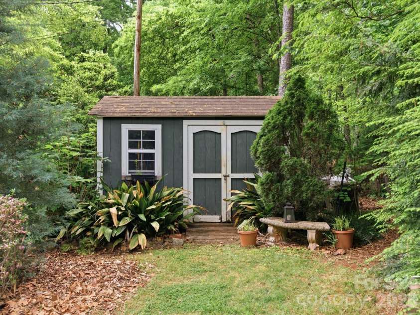 6000 Lake Road, Mint Hill, NC 28227.  MLS# CAR4372394, YatesRealty ID 18387. 