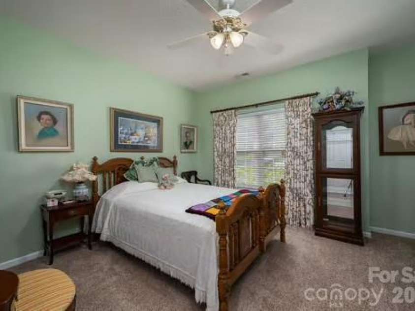 1614 Iverness Court, Gastonia, NC 28056.  MLS# CAR4368454, YatesRealty ID 18388. 