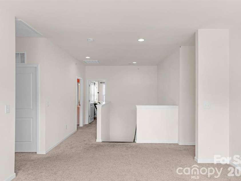 930 Parkland Place, Concord, NC 28027.  MLS# CAR4394896, YatesRealty ID 18389. 