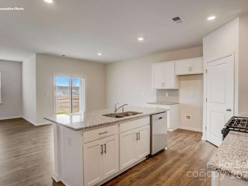 568 Sparkleberry Street, Chester, SC 29706.  MLS# CAR4285305, YatesRealty ID 1839. 