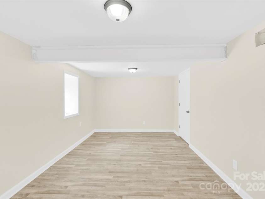 9106 Nash Avenue, Charlotte, NC 28213.  MLS# CAR4208339, YatesRealty ID 18390. 