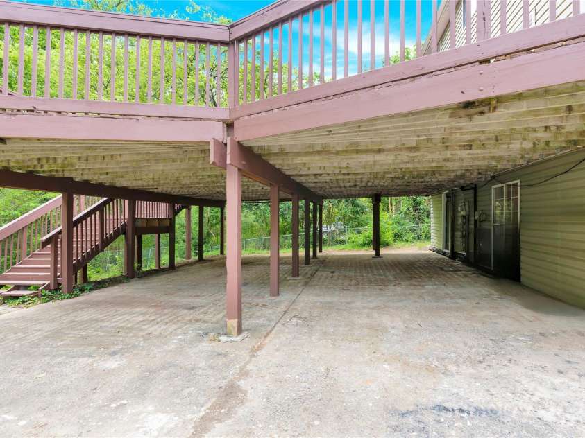 9106 Nash Avenue, Charlotte, NC 28213.  MLS# CAR4208339, YatesRealty ID 18390. 
