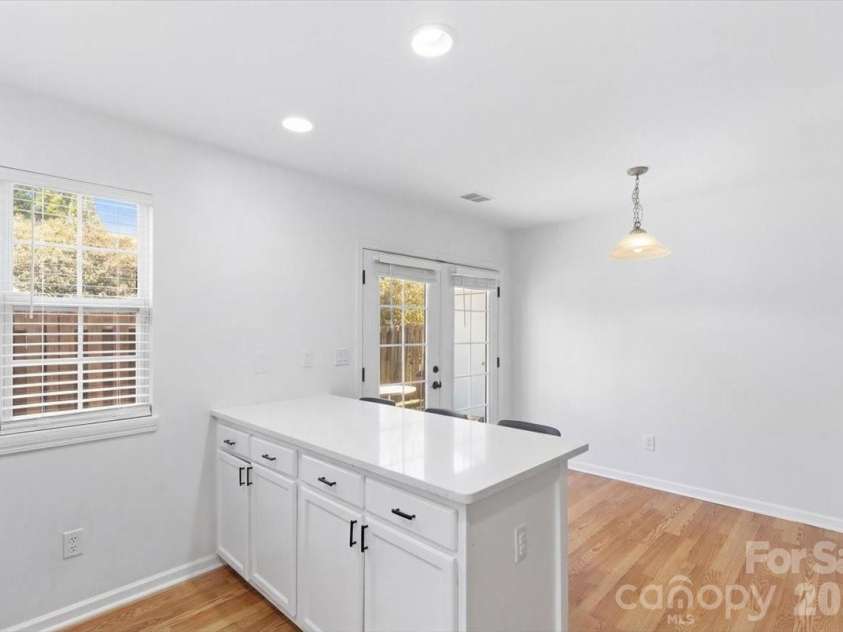 6475 Saint Bernard Way, Charlotte, NC 28269.  MLS# CAR4360969, YatesRealty ID 18392. 