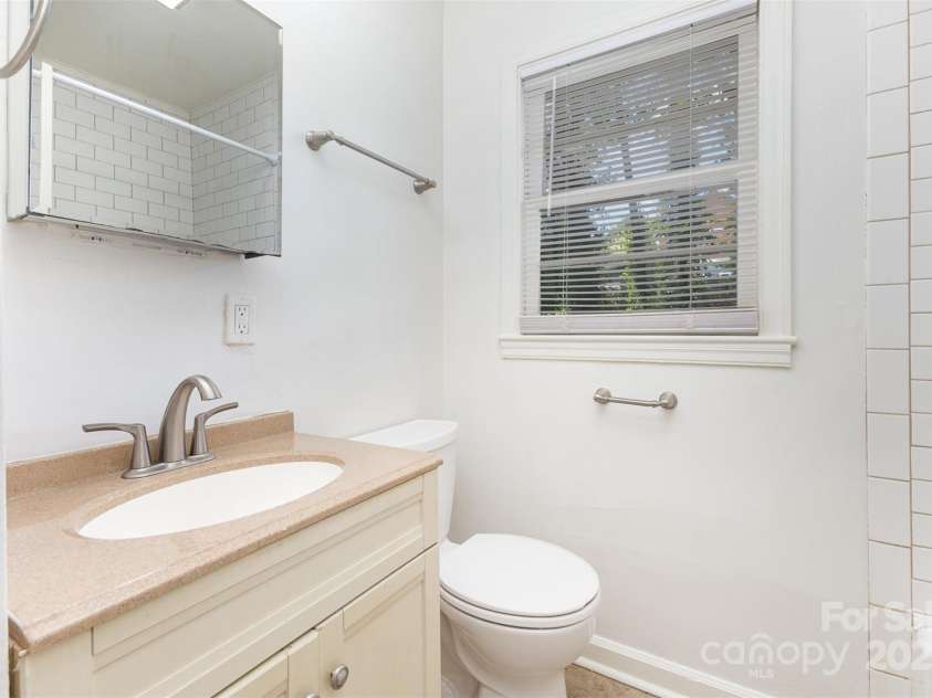 2819 Georgia Avenue, Charlotte, NC 28205.  MLS# CAR4266424, YatesRealty ID 18393. 