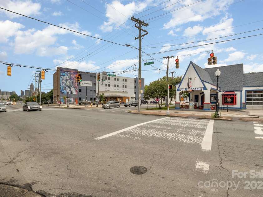 2819 Georgia Avenue, Charlotte, NC 28205.  MLS# CAR4266424, YatesRealty ID 18393. 