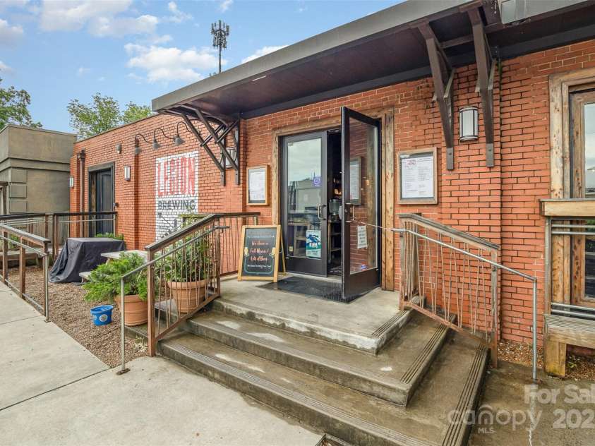 2819 Georgia Avenue, Charlotte, NC 28205.  MLS# CAR4266424, YatesRealty ID 18393. 