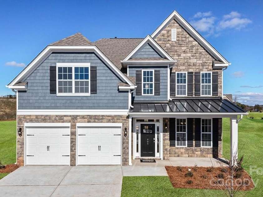 7101 Butternut Oak Terrace, Huntersville, NC 28078.  MLS# CAR4263586, YatesRealty ID 18395. Photos are Representative