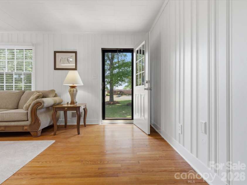 419 Knox Street, Clover, SC 29710.  MLS# CAR4374008, YatesRealty ID 18396. 