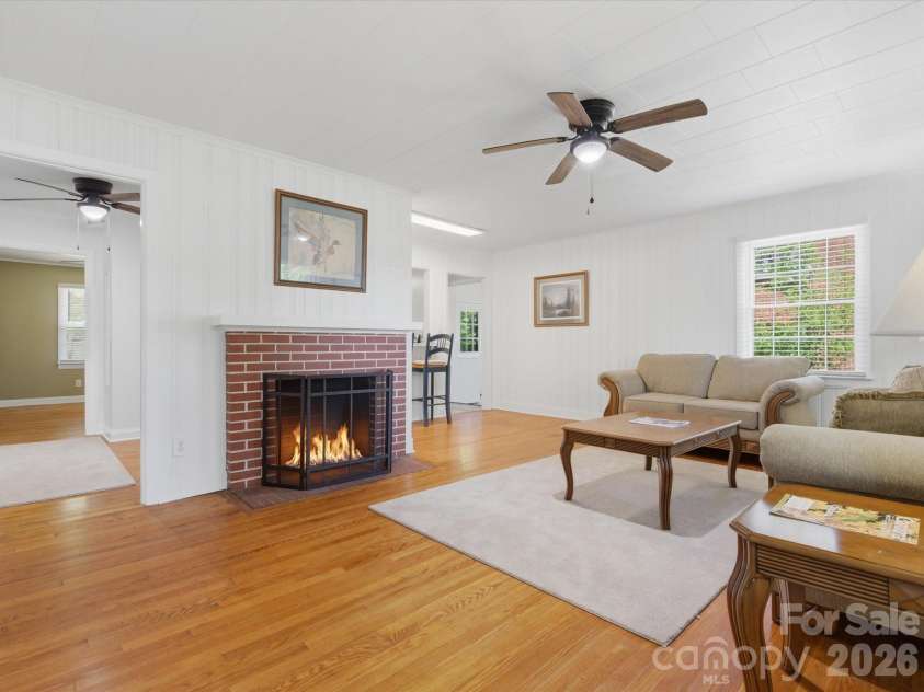 419 Knox Street, Clover, SC 29710.  MLS# CAR4374008, YatesRealty ID 18396. 