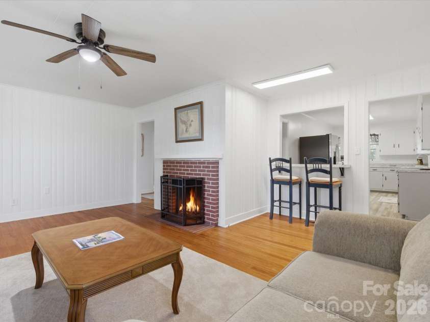 419 Knox Street, Clover, SC 29710.  MLS# CAR4374008, YatesRealty ID 18396. 