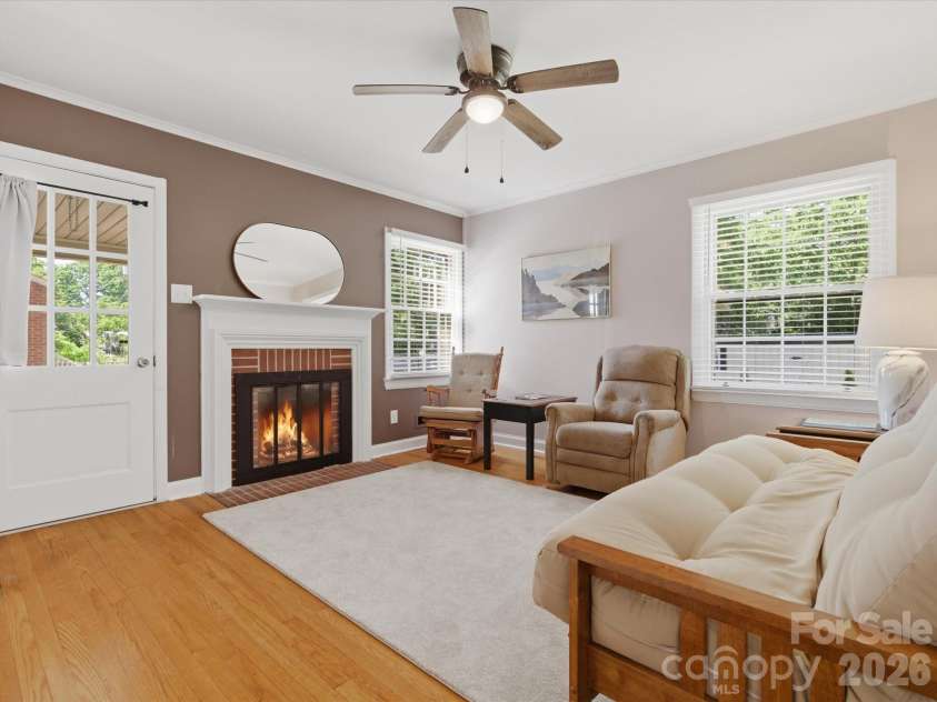 419 Knox Street, Clover, SC 29710.  MLS# CAR4374008, YatesRealty ID 18396. 
