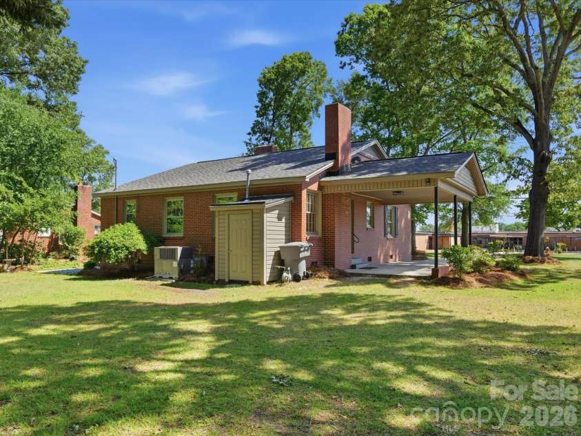 419 Knox Street, Clover, SC 29710.  MLS# CAR4374008, YatesRealty ID 18396. 