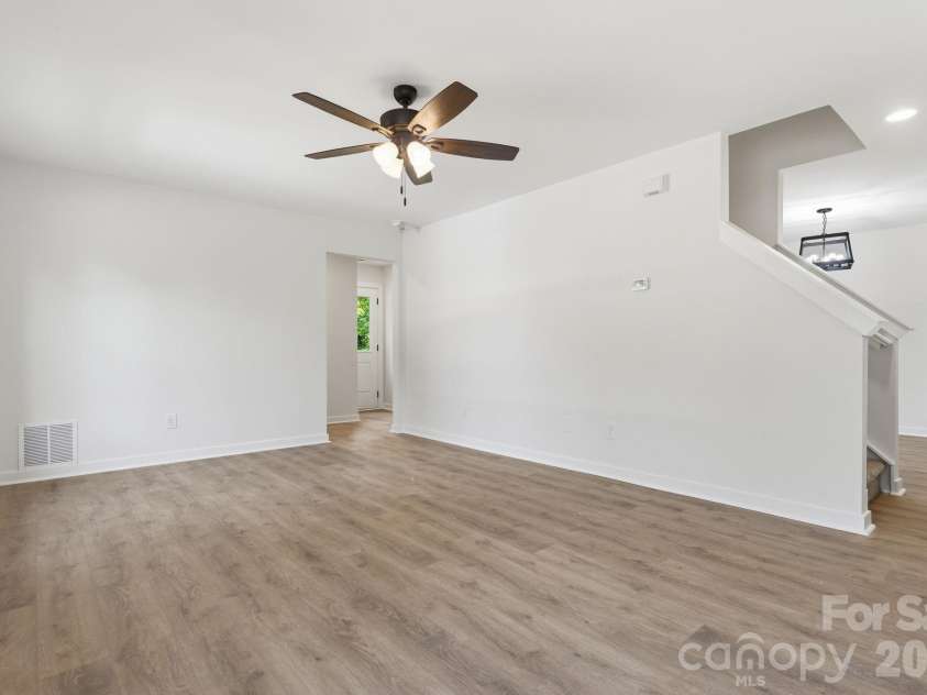 274 Bellhaven Place, Concord, NC 28027.  MLS# CAR4369397, YatesRealty ID 18399. Living Room