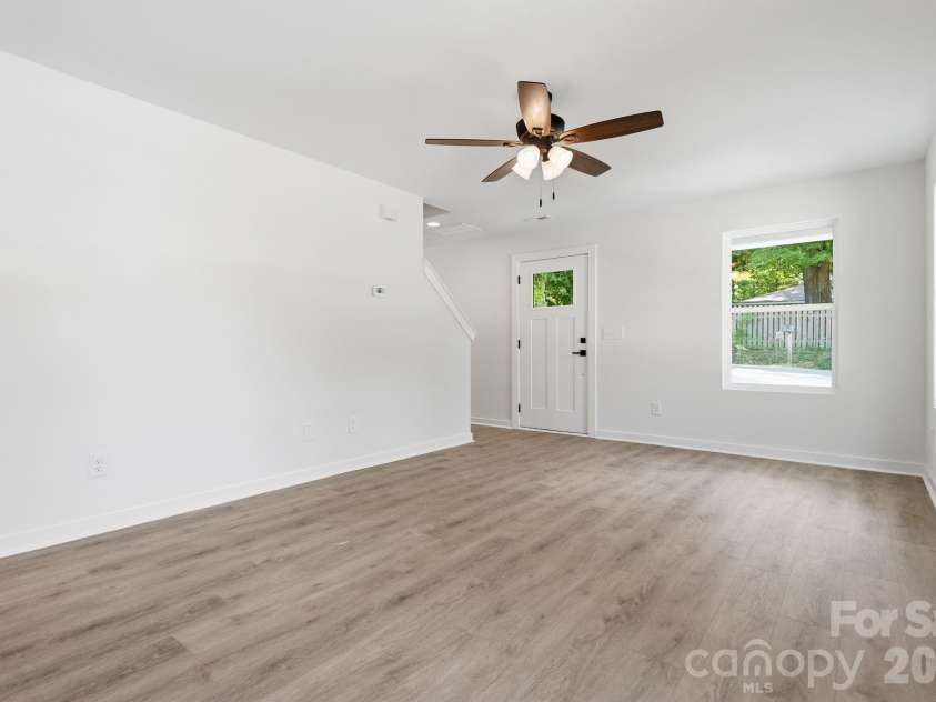 274 Bellhaven Place, Concord, NC 28027.  MLS# CAR4369397, YatesRealty ID 18399. Living Room