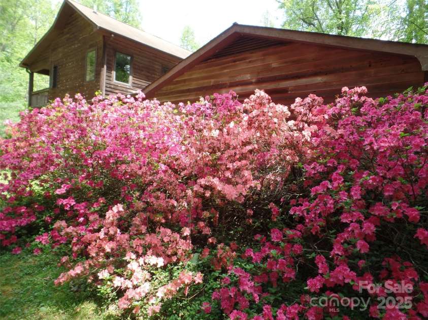 721 Kuenzel Eller Drive, Millers Creek, NC 28651.  MLS# CAR4179124, YatesRealty ID 184. 