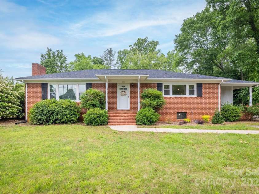 826 Jamestown Road, Morganton, NC 28655.  MLS# CAR4263056, YatesRealty ID 184. Front