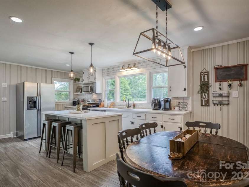 826 Jamestown Road, Morganton, NC 28655.  MLS# CAR4263056, YatesRealty ID 184. Kitchen