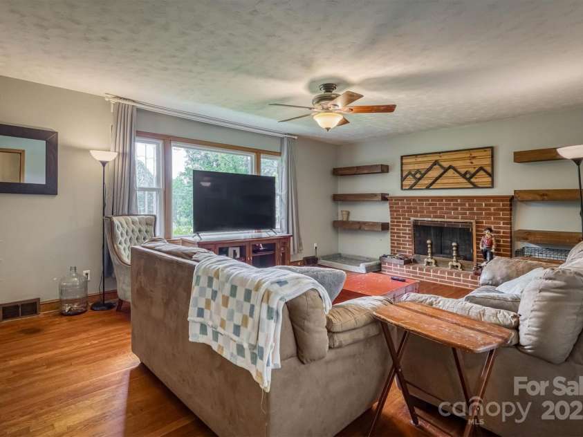 826 Jamestown Road, Morganton, NC 28655.  MLS# CAR4263056, YatesRealty ID 184. Living Room