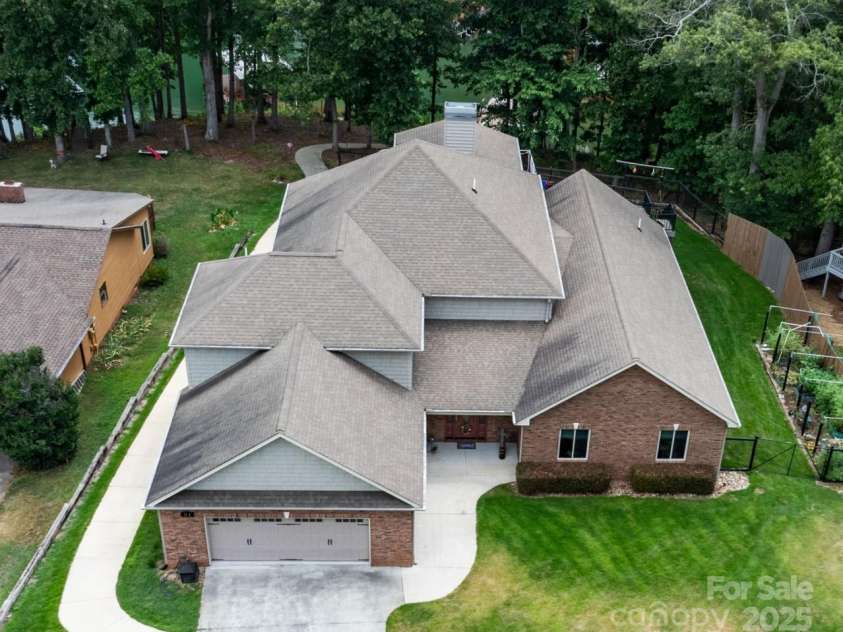 1114 Sunset Lane, Anderson, SC 29626.  MLS# CAR4206180, YatesRealty ID 1840. 