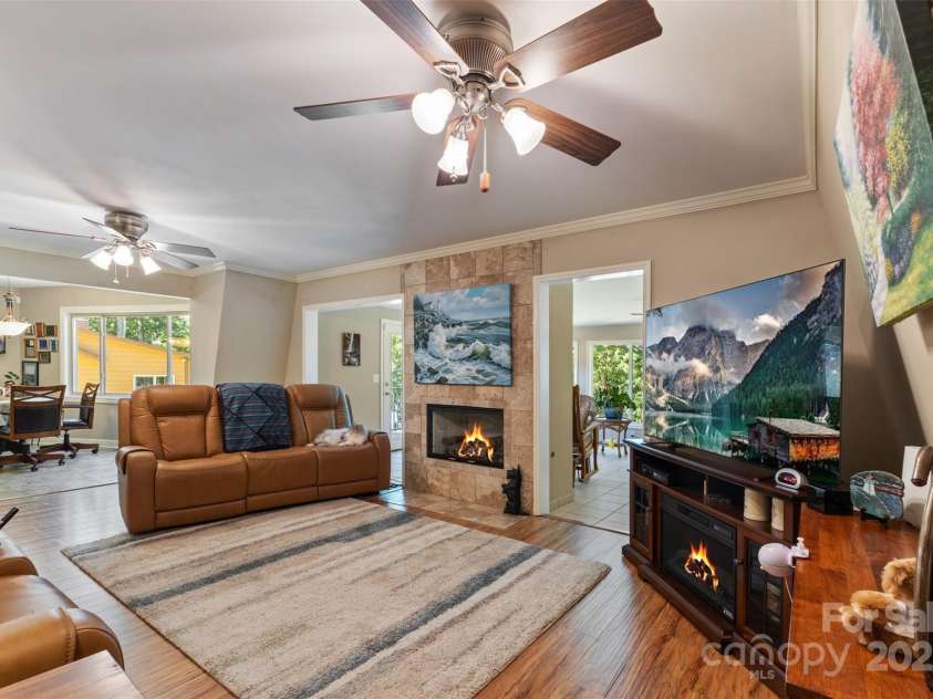 1114 Sunset Lane, Anderson, SC 29626.  MLS# CAR4206180, YatesRealty ID 1840. 