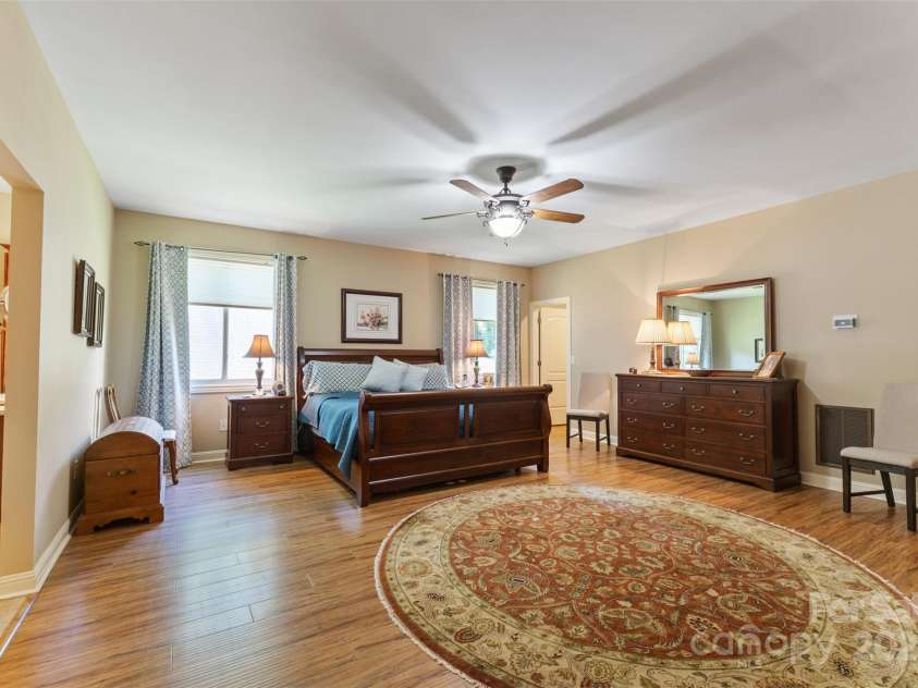 1114 Sunset Lane, Anderson, SC 29626.  MLS# CAR4206180, YatesRealty ID 1840. 