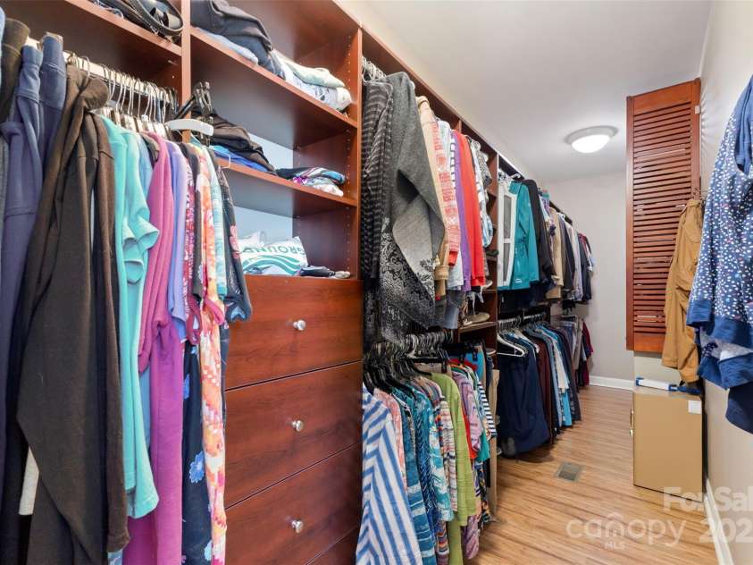 1114 Sunset Lane, Anderson, SC 29626.  MLS# CAR4206180, YatesRealty ID 1840. 