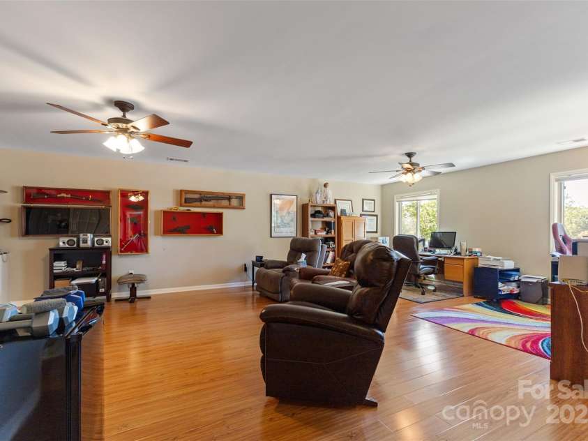 1114 Sunset Lane, Anderson, SC 29626.  MLS# CAR4206180, YatesRealty ID 1840. 