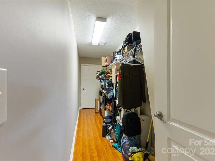 1114 Sunset Lane, Anderson, SC 29626.  MLS# CAR4206180, YatesRealty ID 1840. 