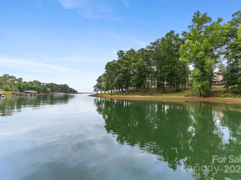 1114 Sunset Lane, Anderson, SC 29626.  MLS# CAR4206180, YatesRealty ID 1840. 