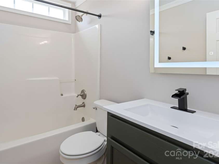 176 Running Briar Road, Fletcher, NC 28732.  MLS# CAR4203748, YatesRealty ID 18400. 