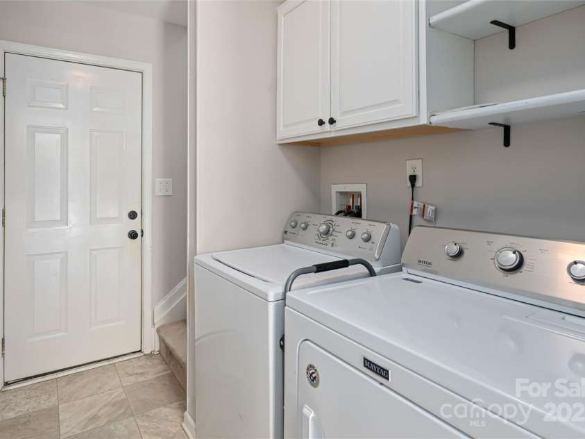 176 Running Briar Road, Fletcher, NC 28732.  MLS# CAR4203748, YatesRealty ID 18400. 