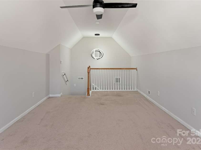 176 Running Briar Road, Fletcher, NC 28732.  MLS# CAR4203748, YatesRealty ID 18400. 