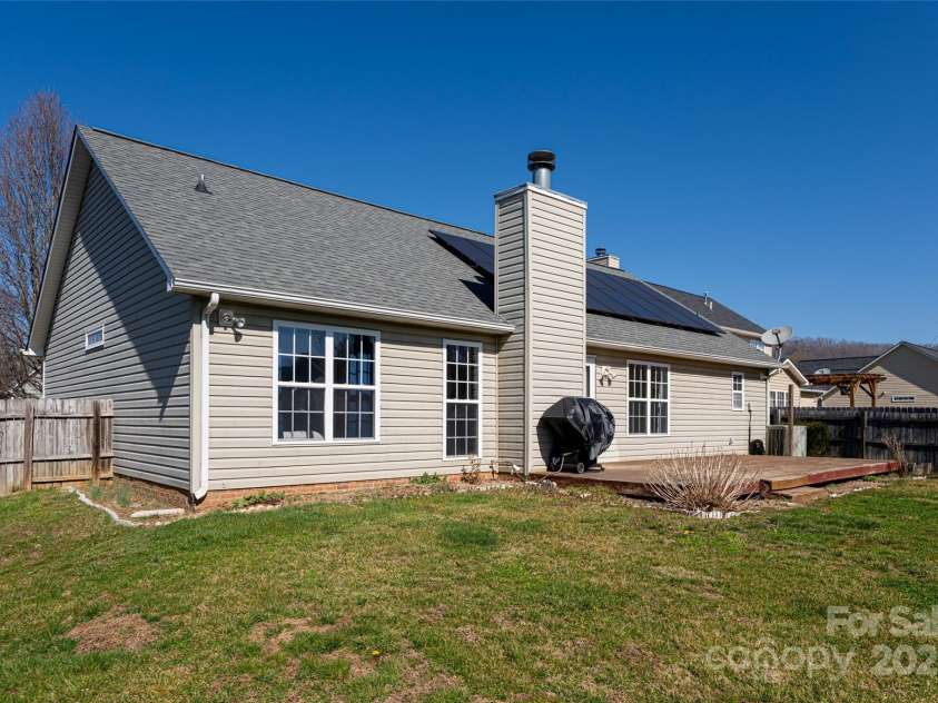 176 Running Briar Road, Fletcher, NC 28732.  MLS# CAR4203748, YatesRealty ID 18400. 