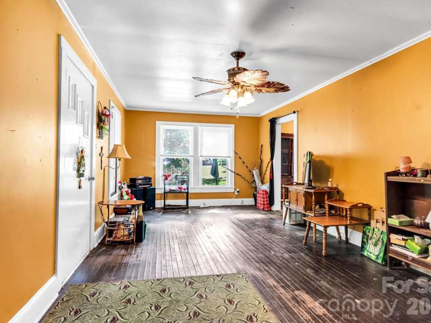 3240 Innes Street, Salisbury, NC 28144.  MLS# CAR4377301, YatesRealty ID 18400. 