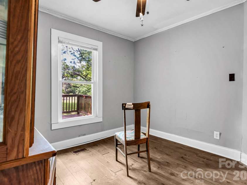 3240 Innes Street, Salisbury, NC 28144.  MLS# CAR4377301, YatesRealty ID 18400. 