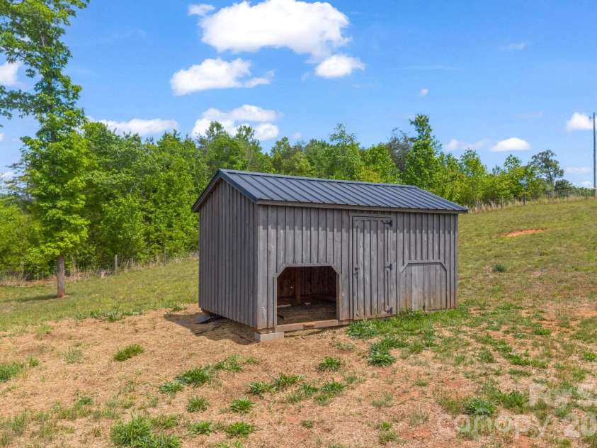 288 Maypole Court, Forest City, NC 28043.  MLS# CAR4308136, YatesRealty ID 18401. 