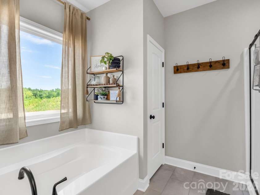 288 Maypole Court, Forest City, NC 28043.  MLS# CAR4308136, YatesRealty ID 18401. Primary Bathroom
