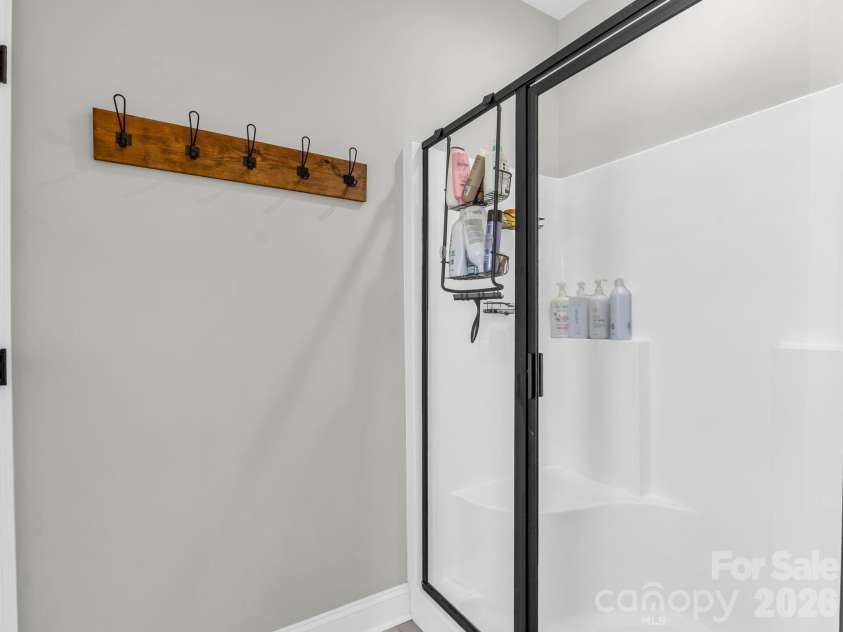 288 Maypole Court, Forest City, NC 28043.  MLS# CAR4308136, YatesRealty ID 18401. Primary Bathroom