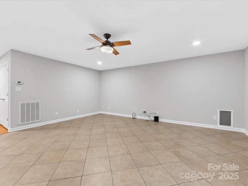 5322 Bridgeview Drive, Iron Station, NC 28080.  MLS# CAR4268245, YatesRealty ID 18401. Family Room