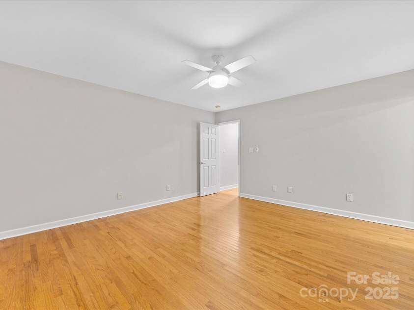 5322 Bridgeview Drive, Iron Station, NC 28080.  MLS# CAR4268245, YatesRealty ID 18401. Primary Bedroom