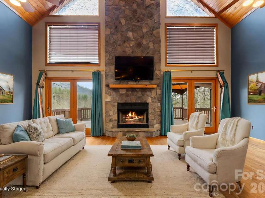 113 Cardinal Drive, Franklin, NC 28734.  MLS# CAR4360002, YatesRealty ID 18402. 
