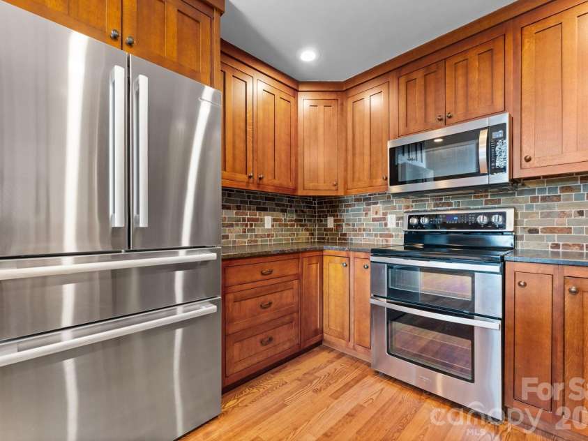 113 Cardinal Drive, Franklin, NC 28734.  MLS# CAR4360002, YatesRealty ID 18402. 