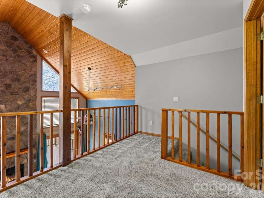 113 Cardinal Drive, Franklin, NC 28734.  MLS# CAR4360002, YatesRealty ID 18402. 