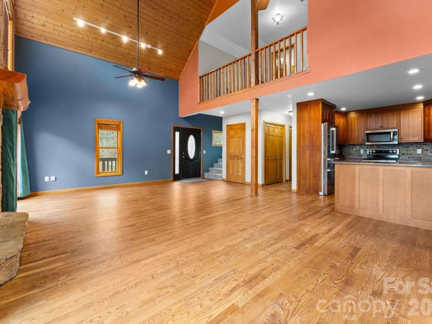 113 Cardinal Drive, Franklin, NC 28734.  MLS# CAR4360002, YatesRealty ID 18402. 