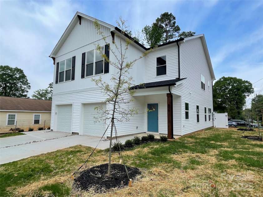 619 Billingsley Road, Charlotte, NC 28211.  MLS# CAR4267122, YatesRealty ID 18402. 