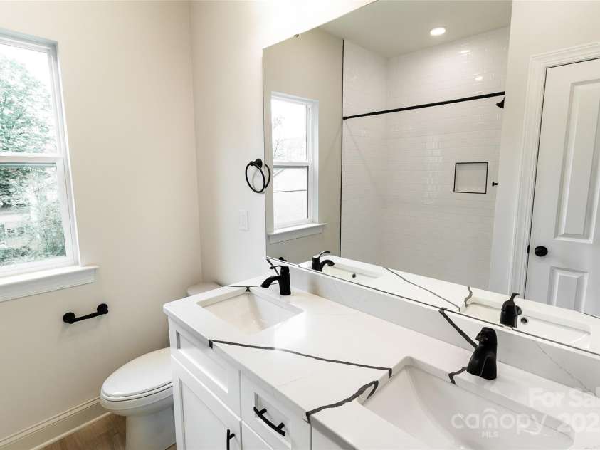 619 Billingsley Road, Charlotte, NC 28211.  MLS# CAR4267122, YatesRealty ID 18402. 